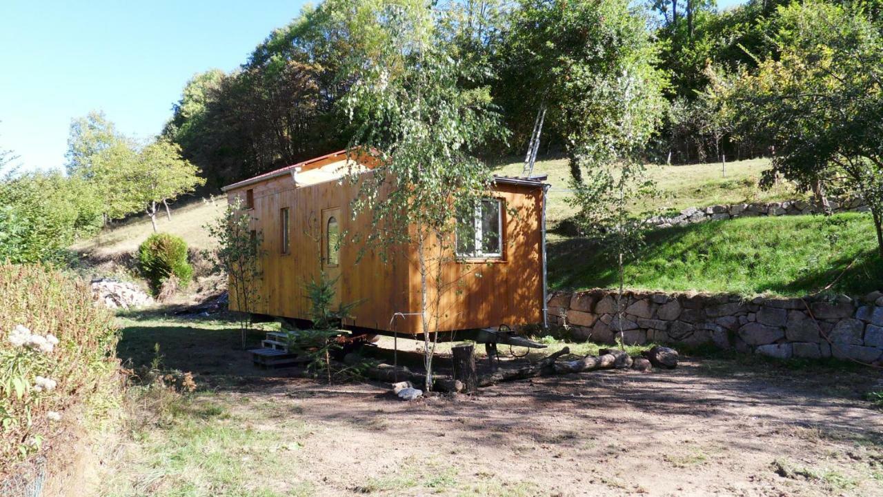 La Roulotte Du Bucheron Lapoutroie Buitenkant foto